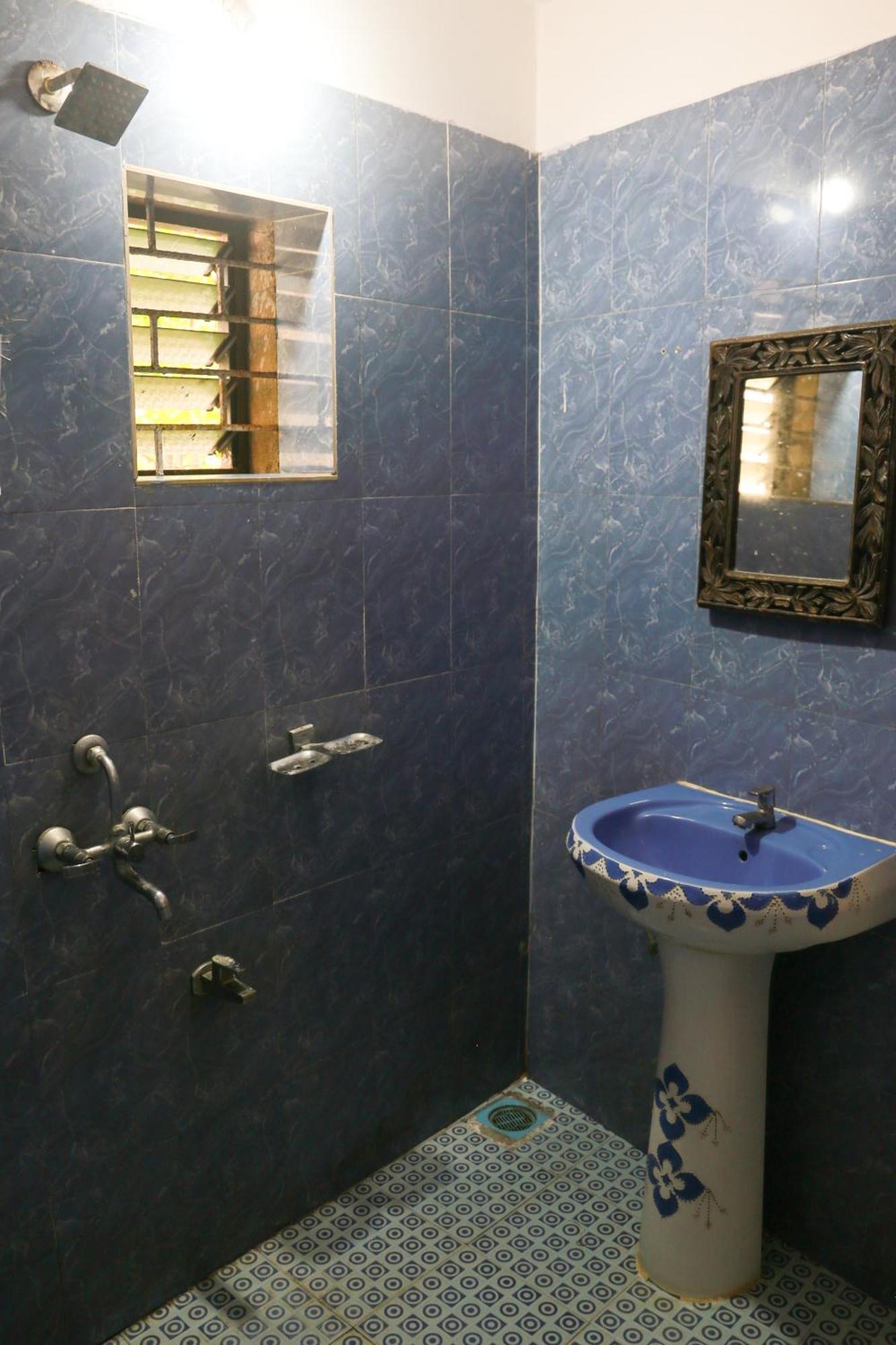 Kumbaya Beachside Hostel & Apartments At Arambol Beach Esterno foto
