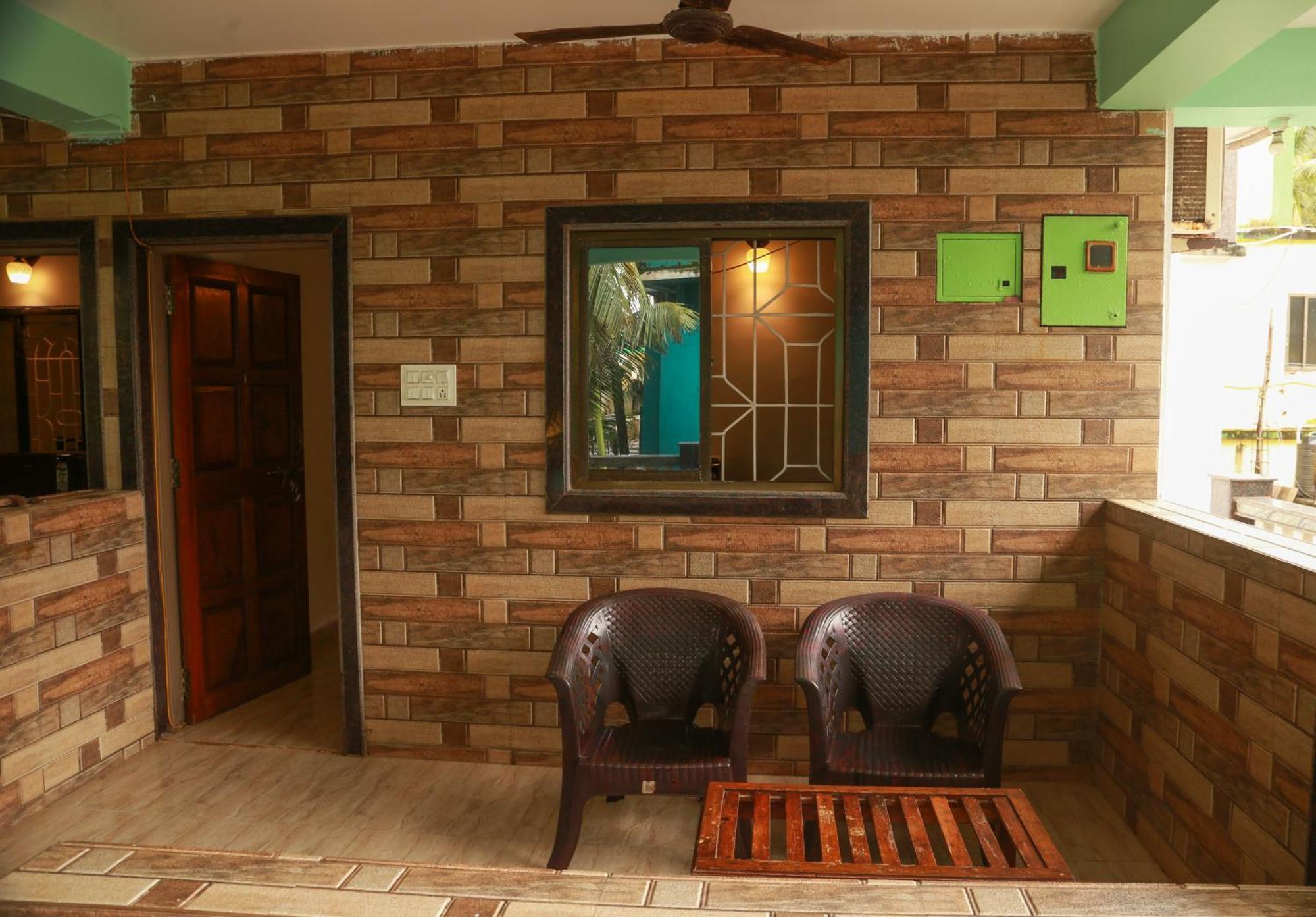 Kumbaya Beachside Hostel & Apartments At Arambol Beach Esterno foto